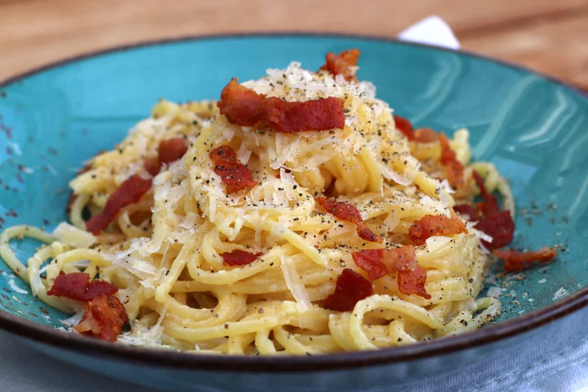 Spaghetti alla Carbonara — Maria, es schmeckt mir!